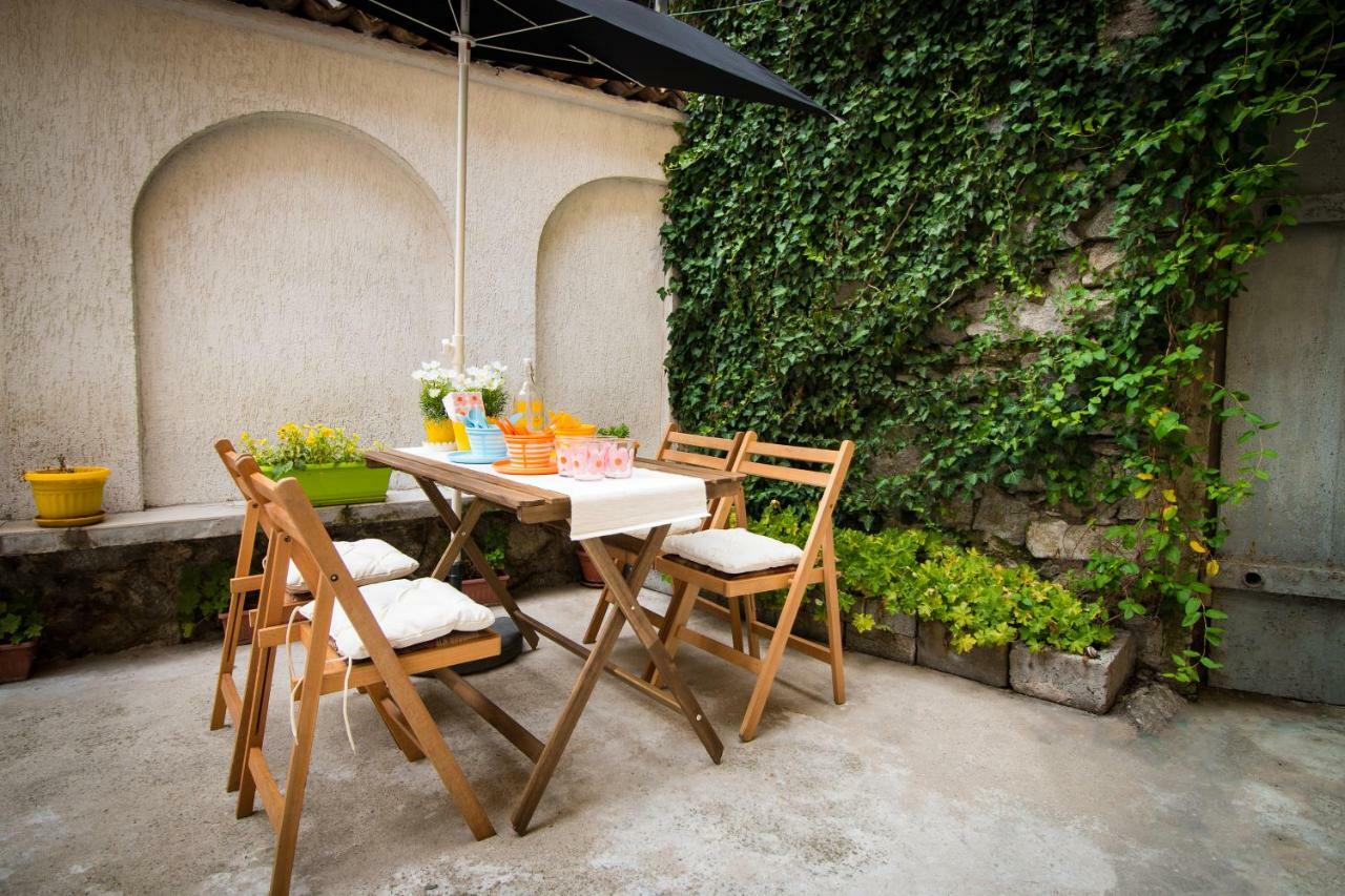 The Rocky House - Central & Private 2Bdr By Flat Mаnager Plovdiv Exterior foto